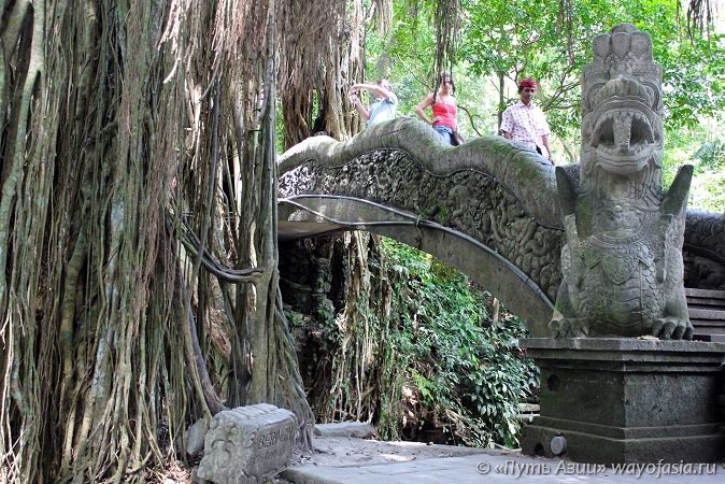 Бали - скульптура парка-заповедника