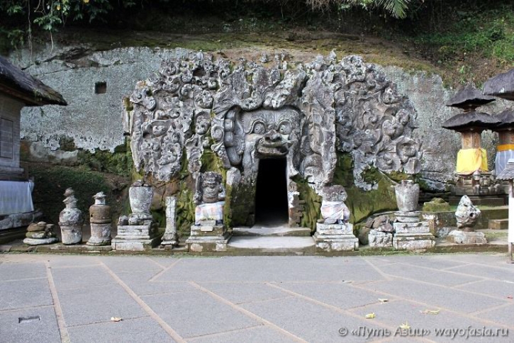 Бали - слоновья пещера