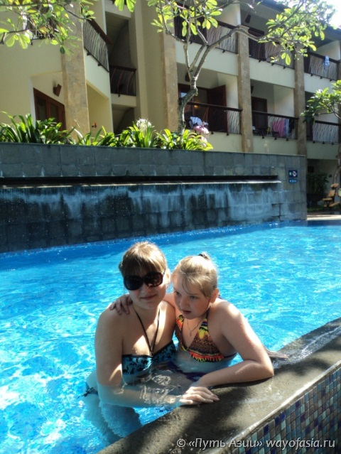Бали – бассейн при отеле All Seasons Legian Bali 3*