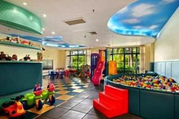 Бухта Ялунвань - отель Hilton Sanya Resort & Spa – детская комната