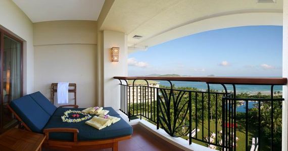 Бухта Ялунвань - отель Resort Horizon - балкон