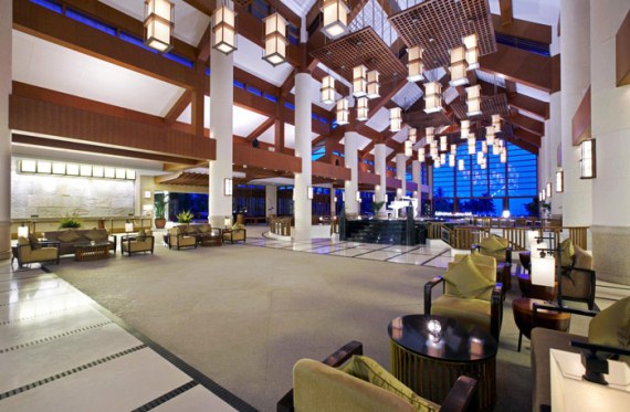 Бухта Ялунвань - отель Sheraton Sanya Resort - лобби